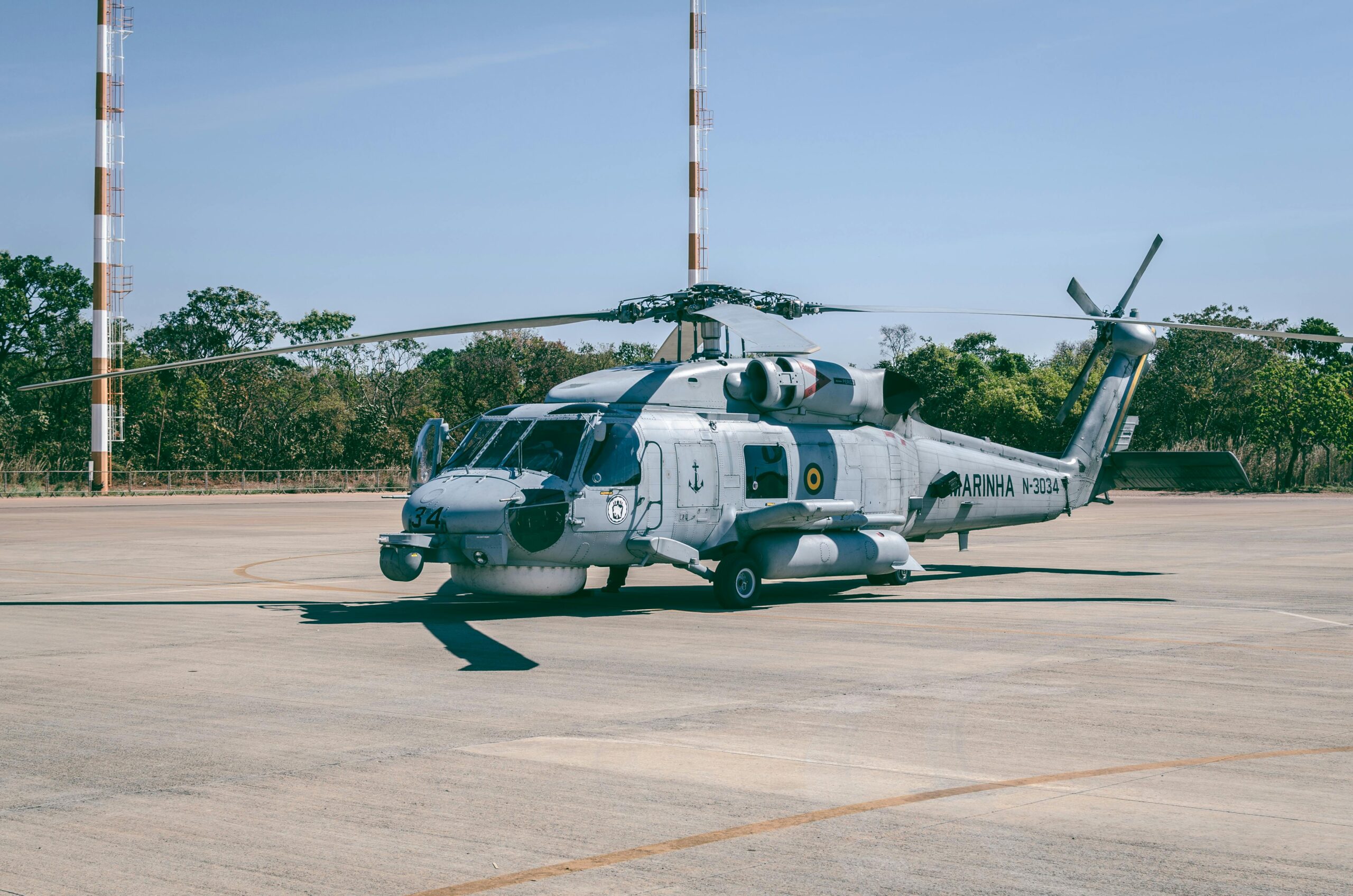 “Bolsonaro chama de ‘malucos’ os apoiadores que pedem intervenção militar